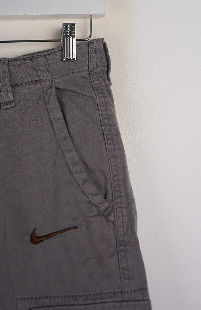 VINTAGE REWORK CARGO SHORTS W29