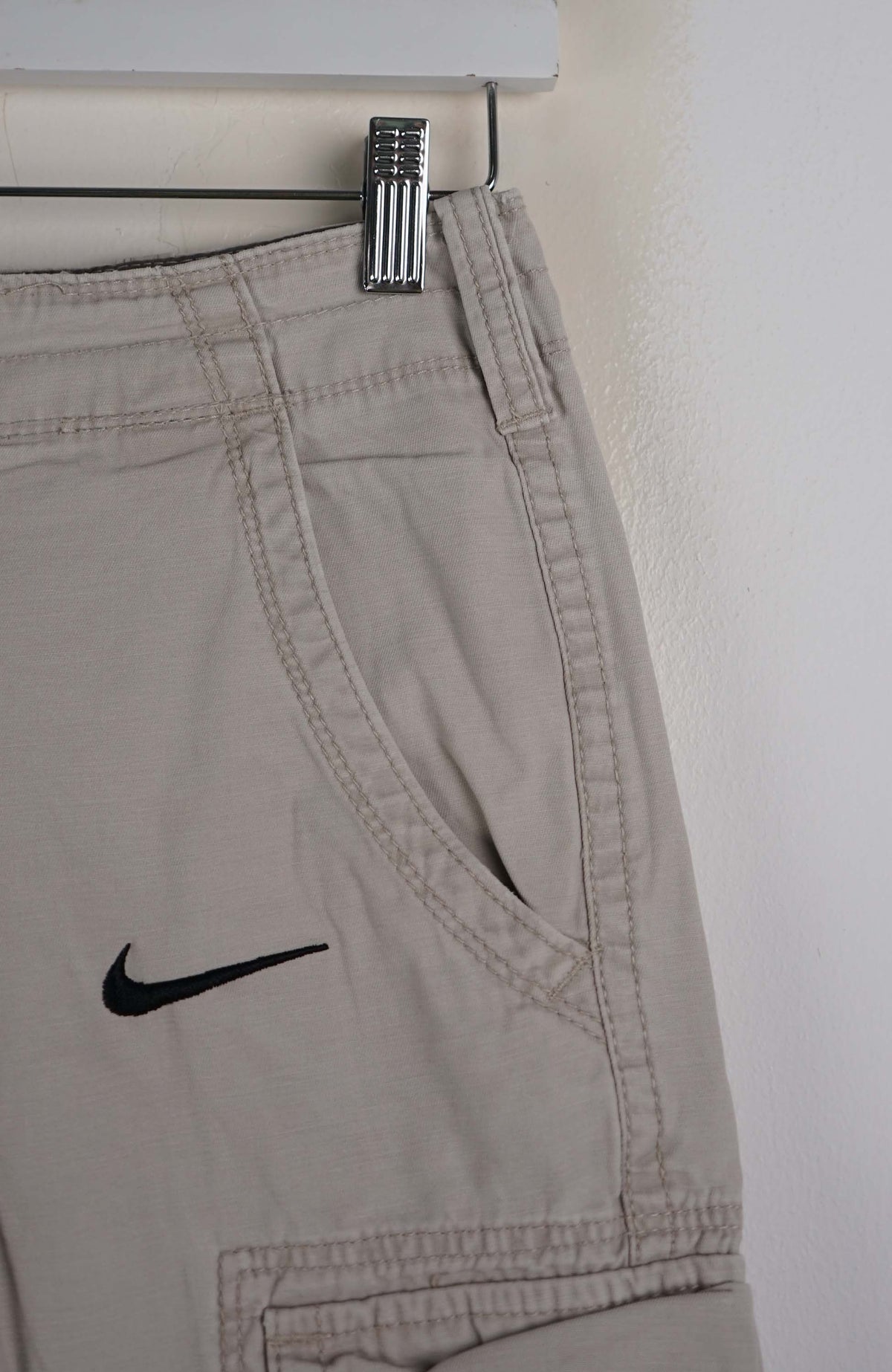 VINTAGE REWORK CARGO SHORTS W28