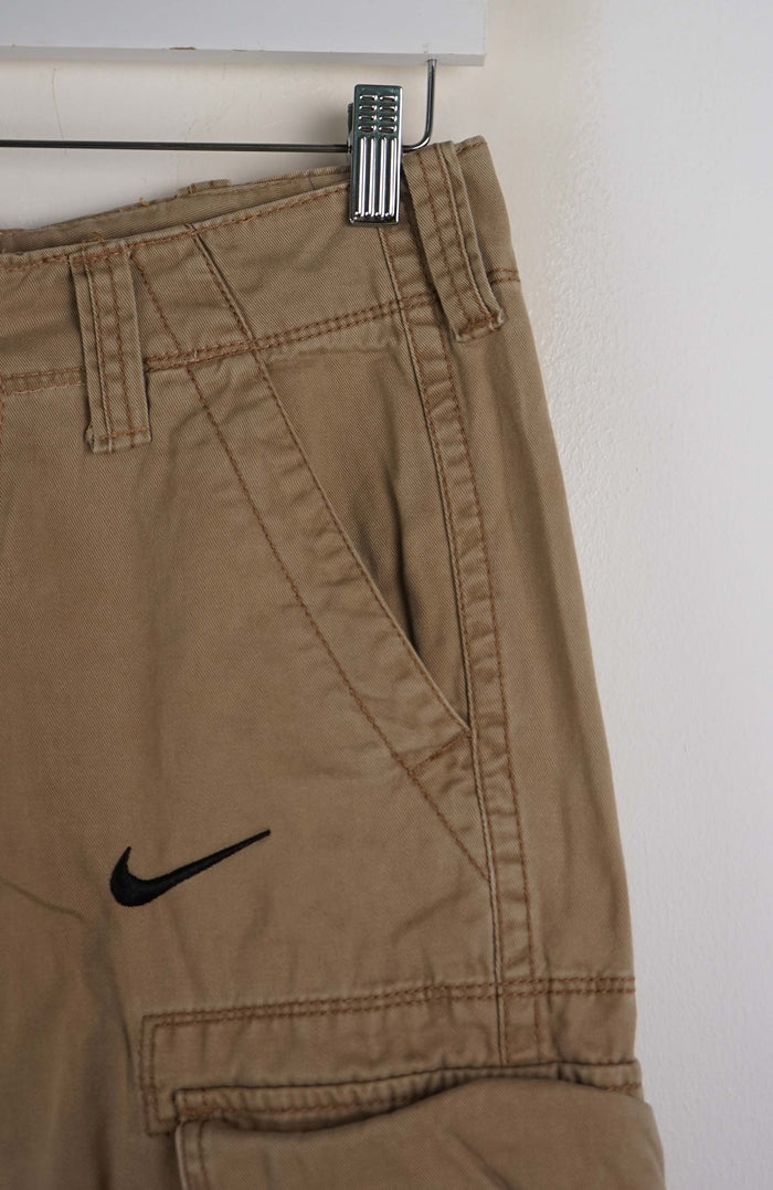 VINTAGE REWORK CARGO SHORTS W28