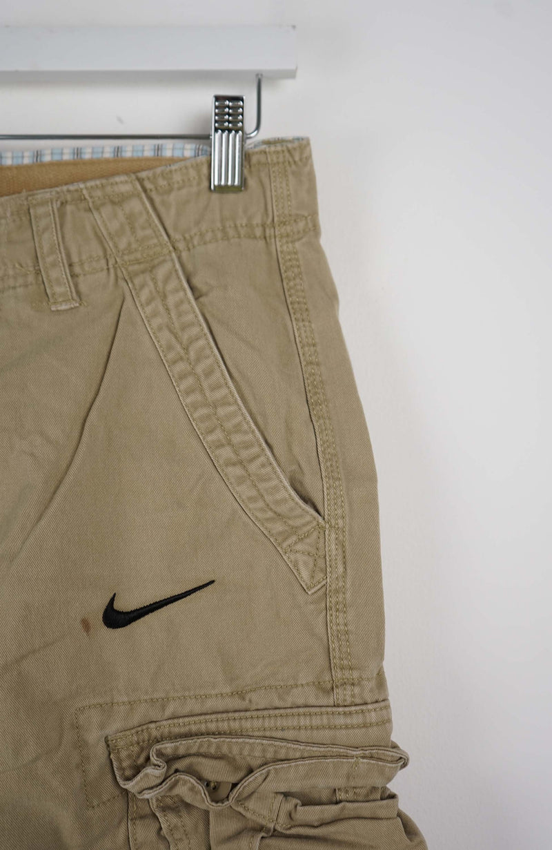 VINTAGE REWORK CARGO SHORTS W29