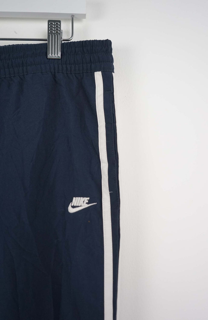 VINTAGE NIKE 3/4 TRACK PANTS (XL)