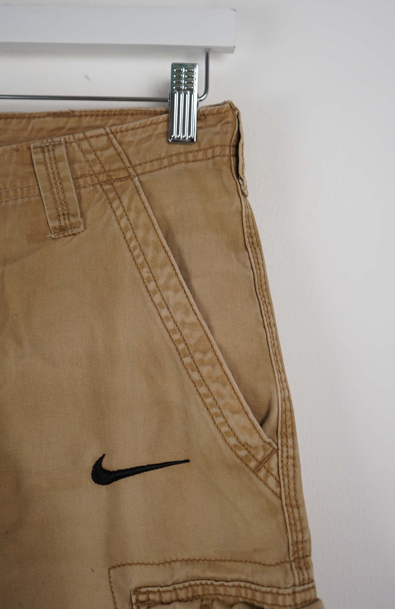 VINTAGE REWORK CARGO SHORTS W29