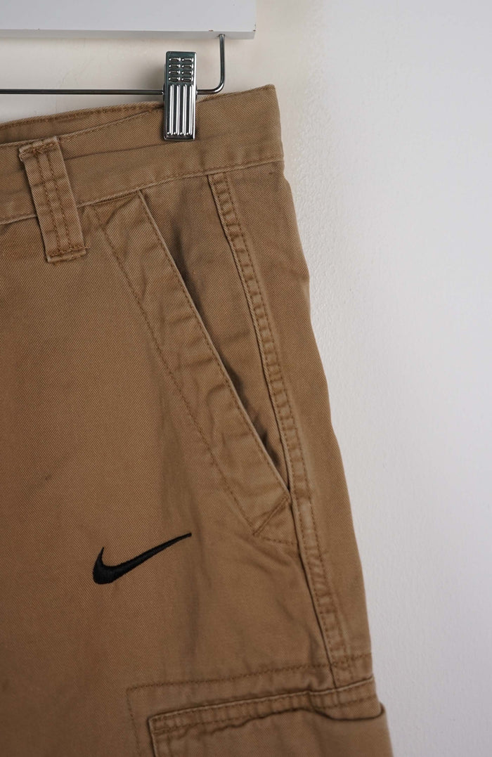 VINTAGE REWORK CARGO SHORTS W30