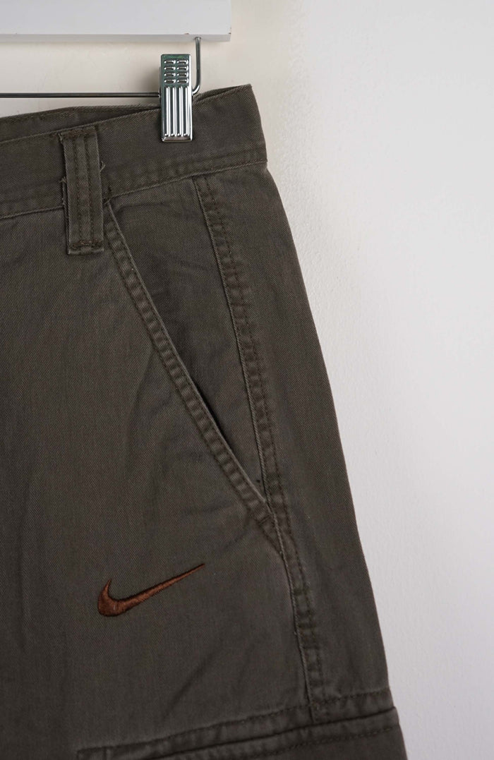 VINTAGE REWORK CARGO SHORTS W30