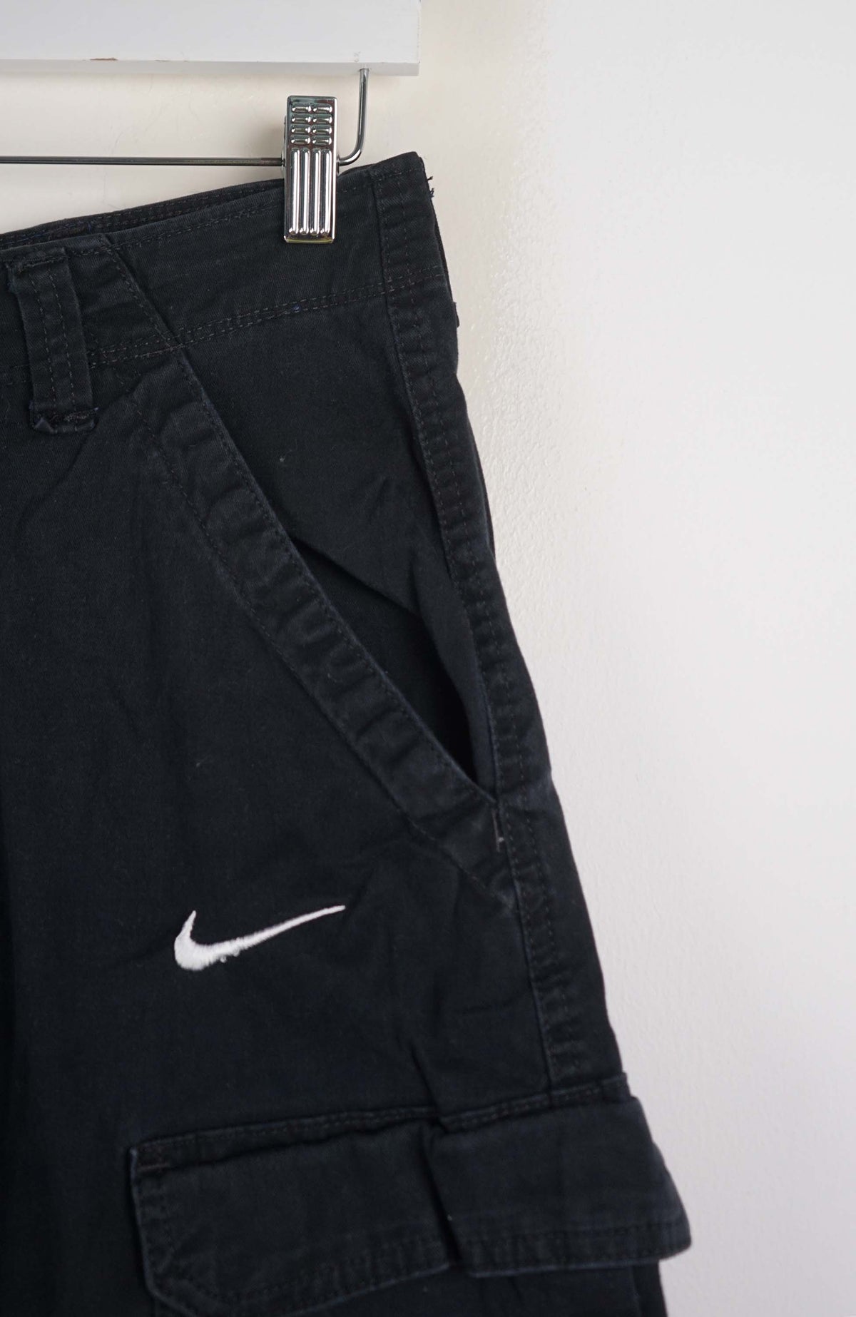 VINTAGE REWORK CARGO SHORTS W28