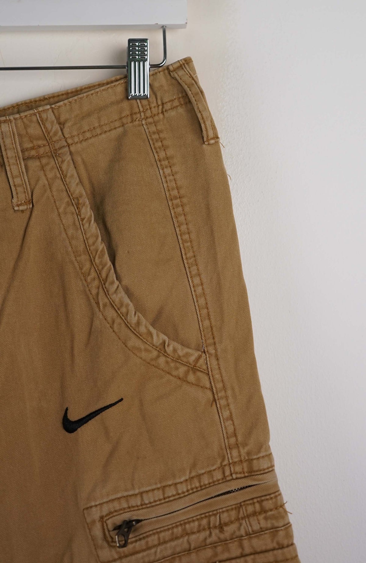 VINTAGE REWORK CARGO SHORTS W30