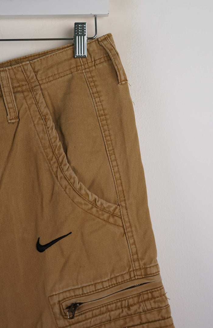 VINTAGE REWORK CARGO SHORTS W30