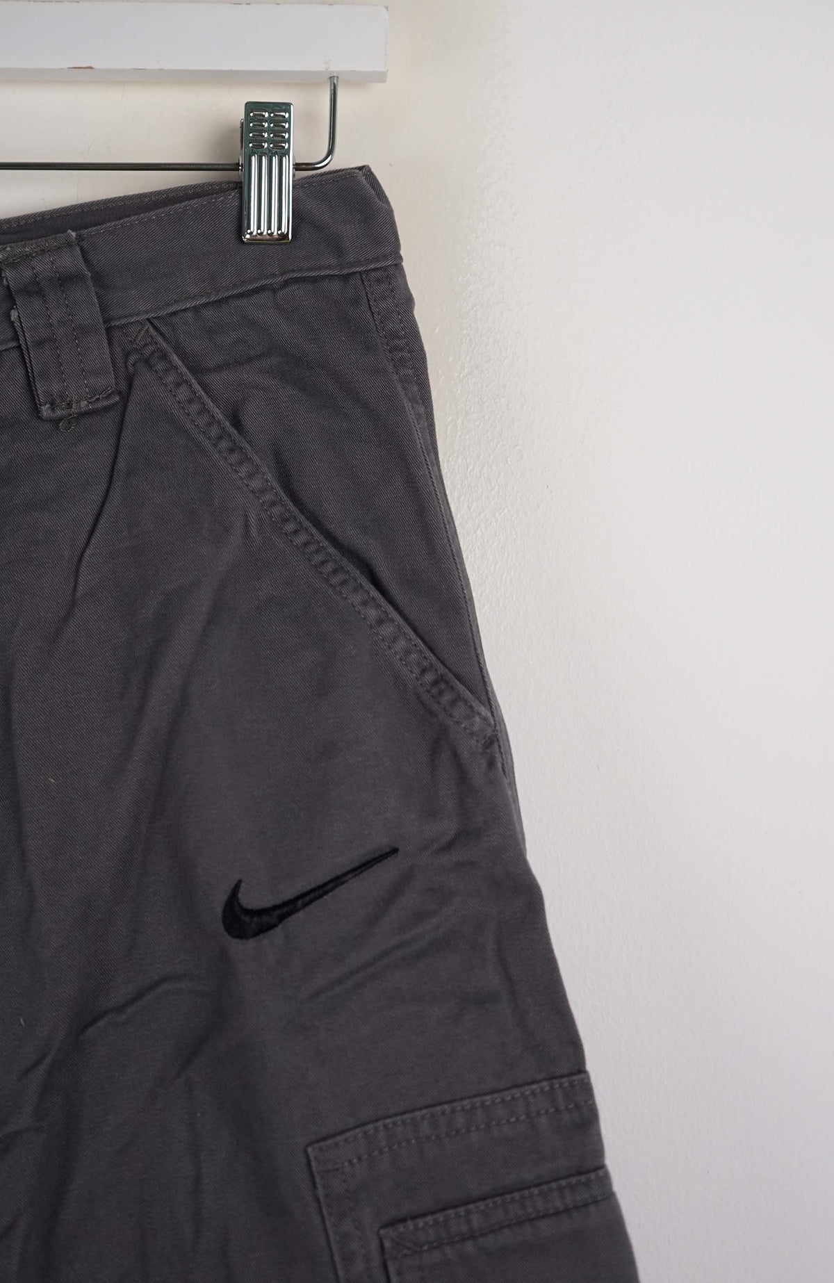 VINTAGE REWORK CARGO SHORTS W28