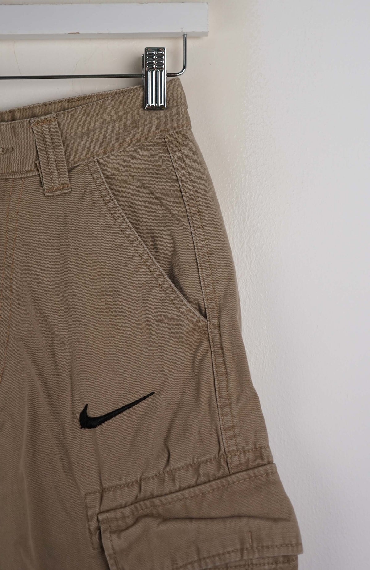 VINTAGE REWORK CARGO SHORTS W28