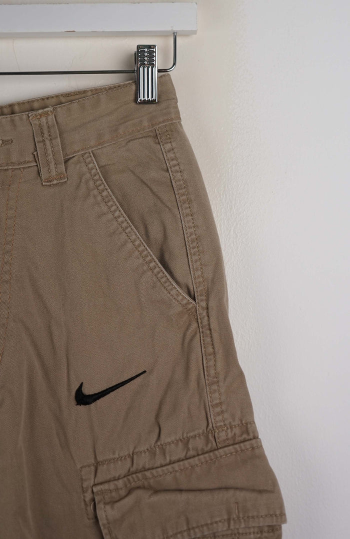 VINTAGE REWORK CARGO SHORTS W28