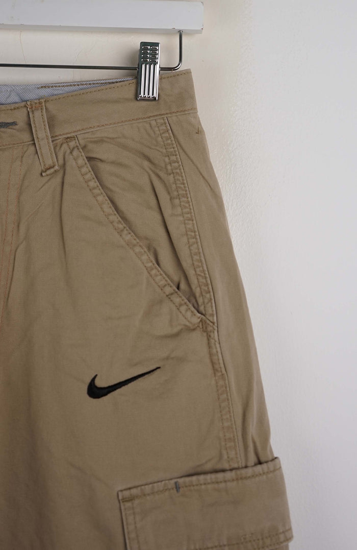VINTAGE REWORK CARGO SHORTS W26