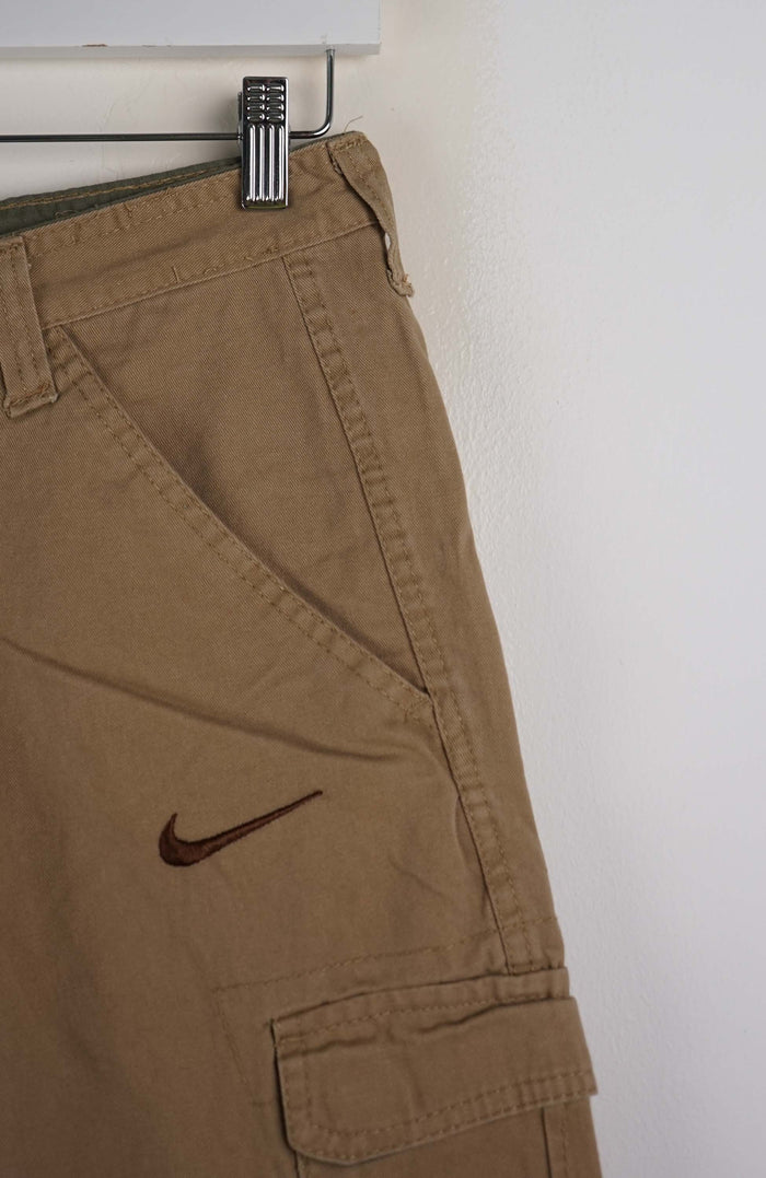 VINTAGE REWORK CARGO SHORTS W28