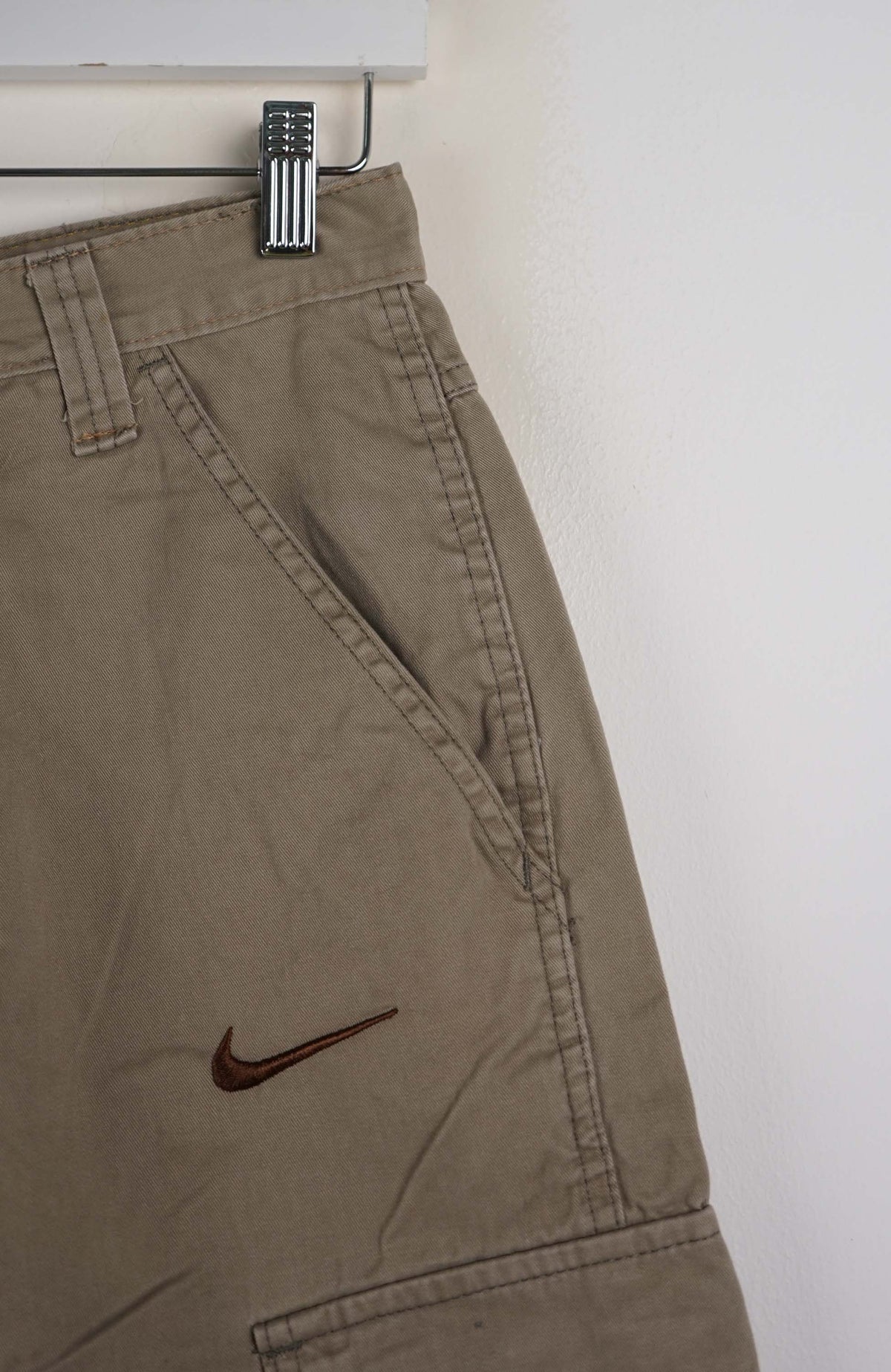 VINTAGE REWORK CARGO SHORTS W28