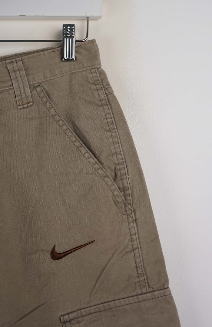 VINTAGE REWORK CARGO SHORTS W28