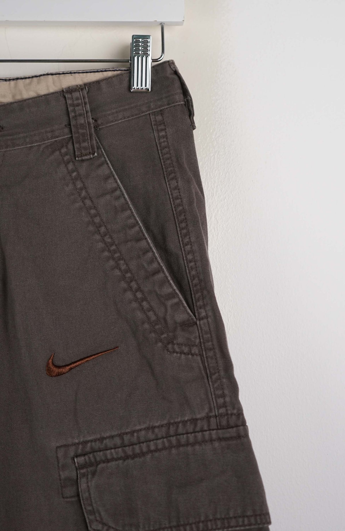 VINTAGE REWORK CARGO SHORTS W28