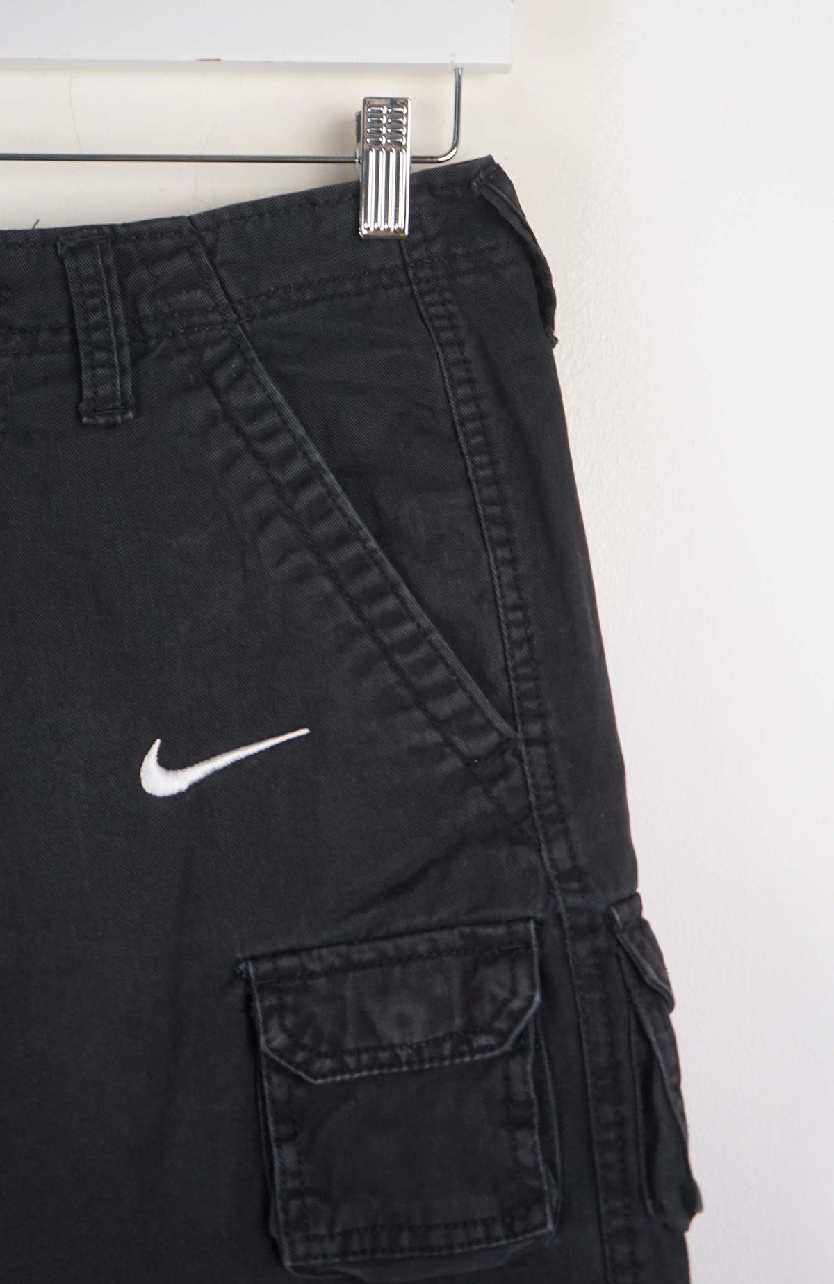 VINTAGE REWORK CARGO SHORTS W28