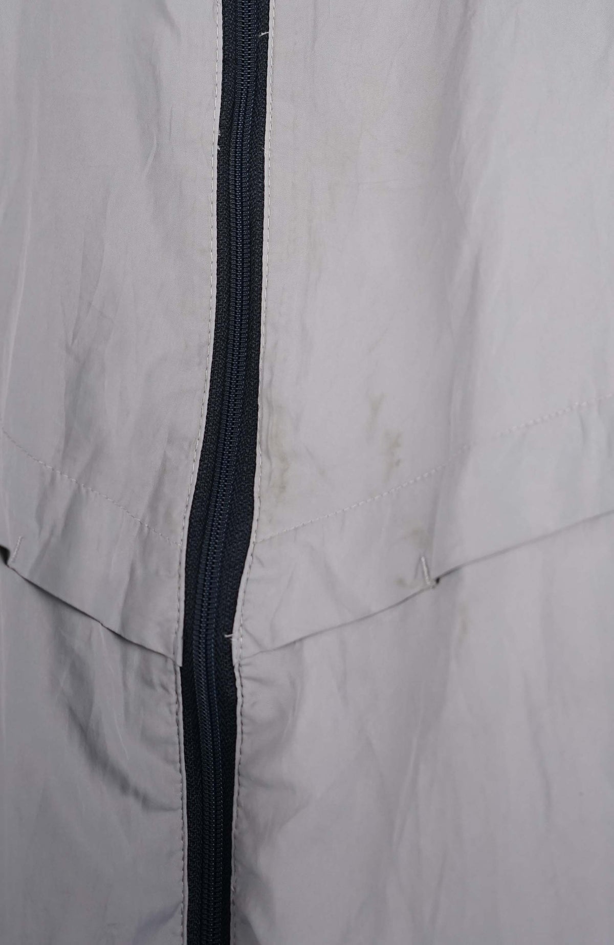 VINTAGE NIKE WINDBREAKER (XXL)