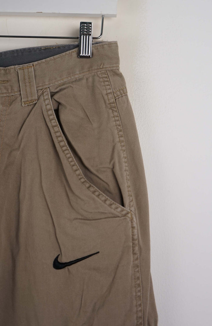 VINTAGE REWORK CARGO SHORTS W28