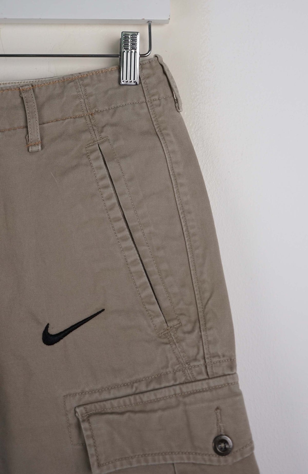 VINTAGE REWORK CARGO SHORTS W26