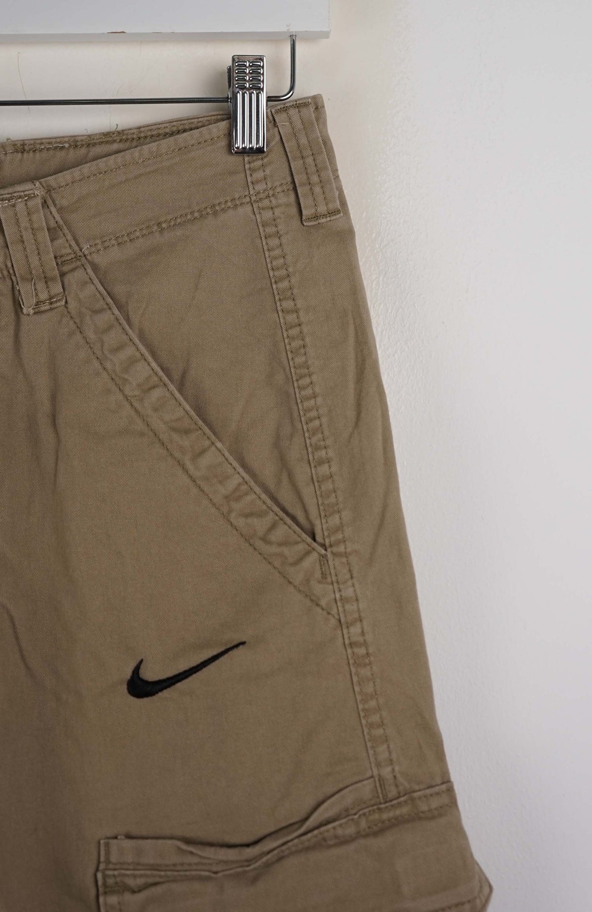 VINTAGE REWORK CARGO SHORTS W28