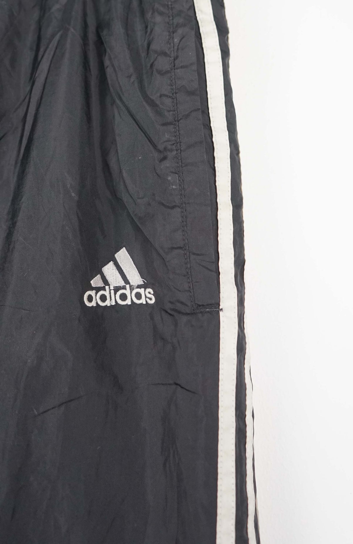 VINTAGE ADIDAS TRACK PANTS (L)