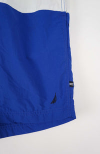 VINTAGE NAUTICA SHORTS W32