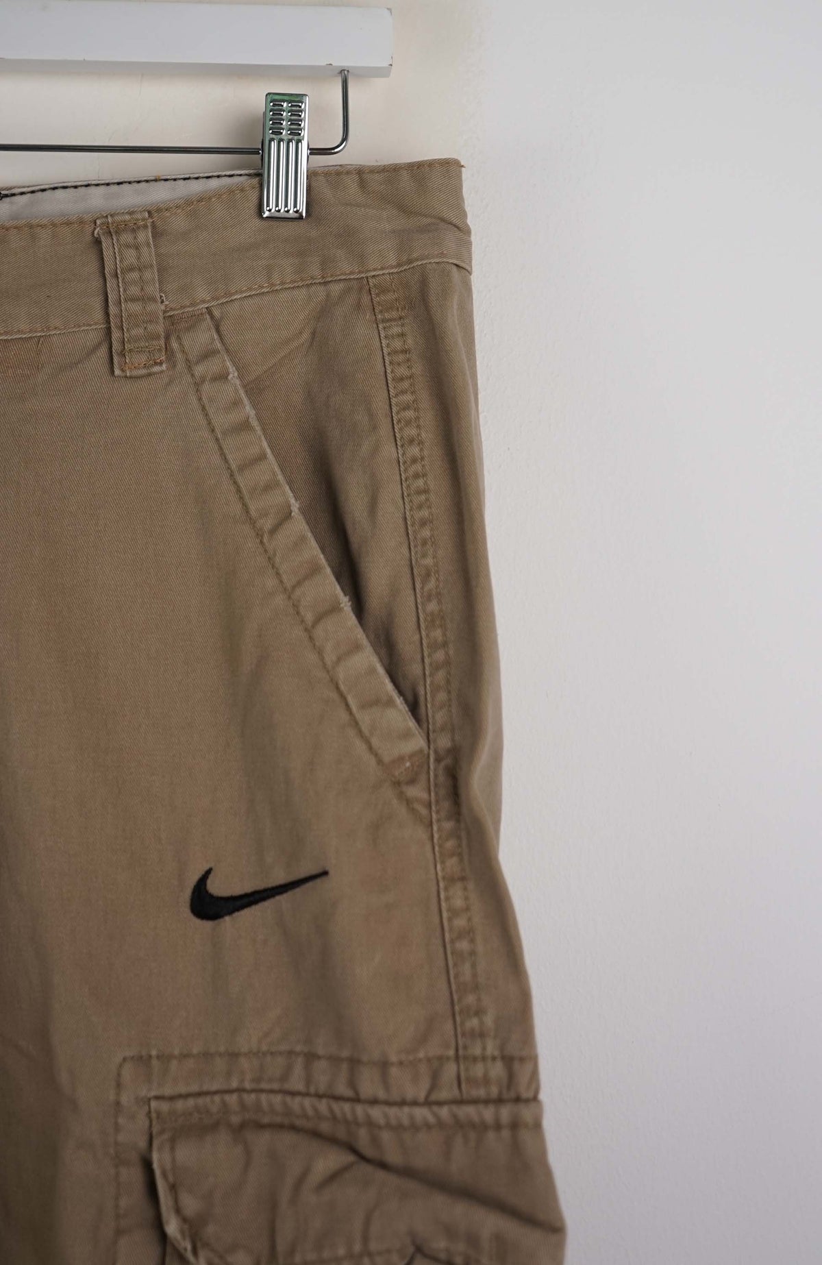 VINTAGE REWORK CARGO SHORTS W33
