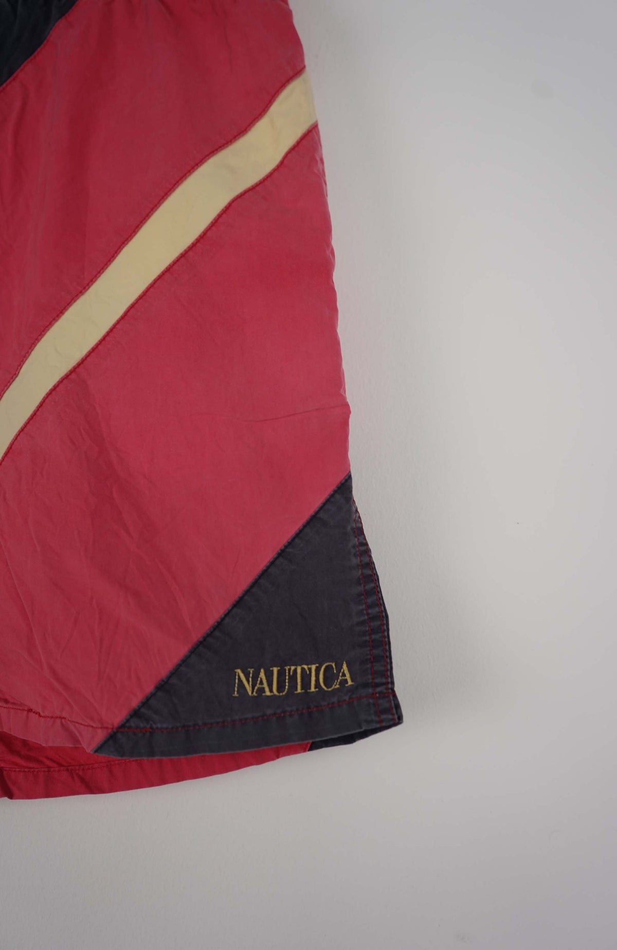 VINTAGE NAUTICA SHORTS W34