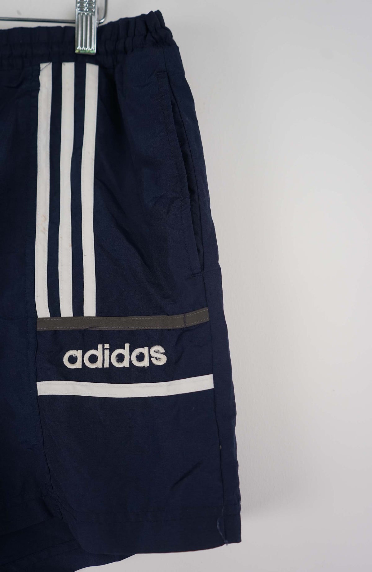 VINTAGE ADIDAS SHORTS W36