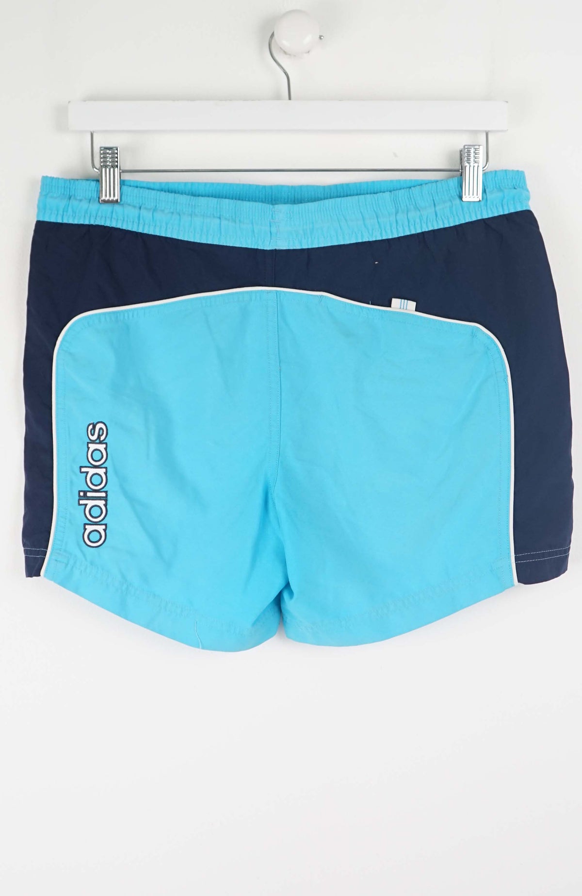 VINTAGE ADIDAS SHORTS W30