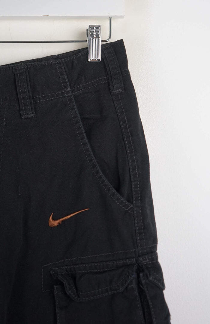 VINTAGE REWORK CARGO SHORTS W30