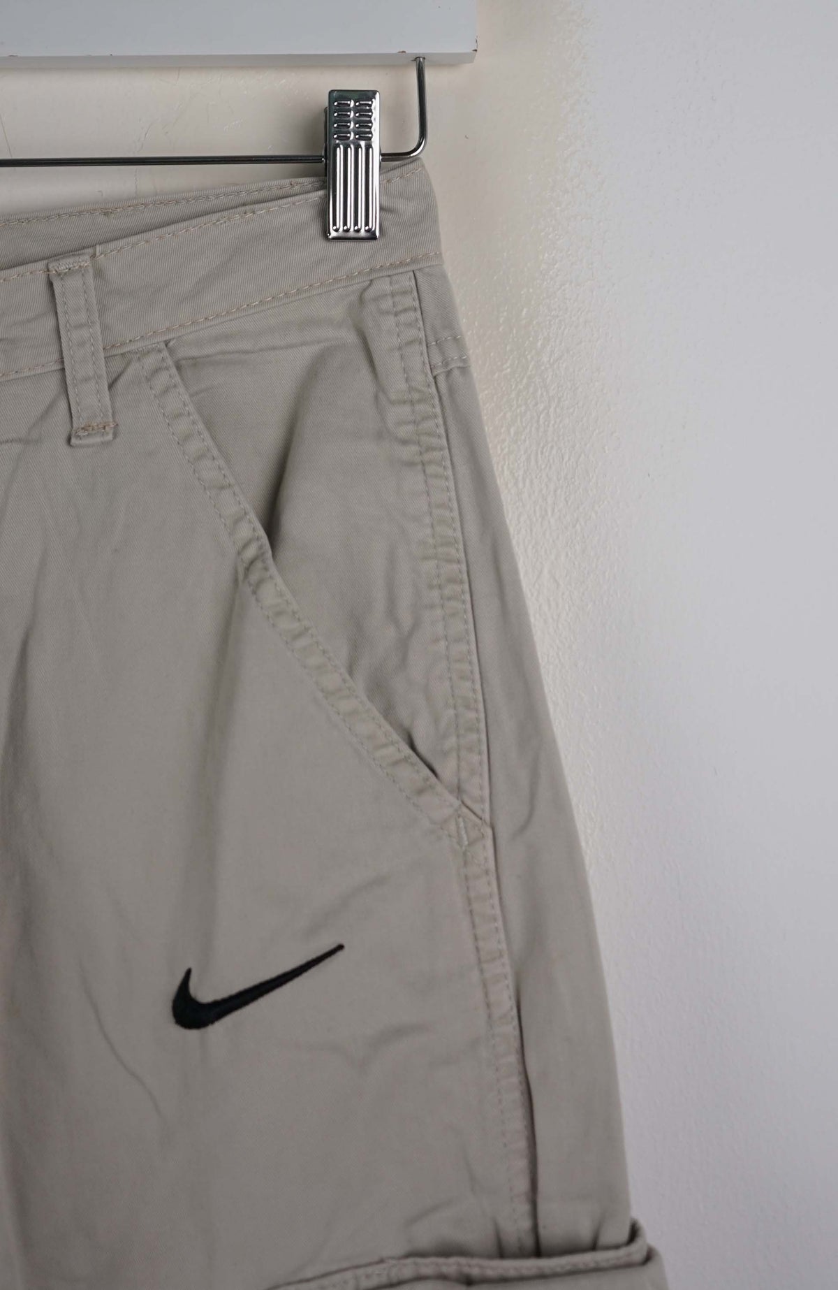 VINTAGE REWORK CARGO SHORTS W26