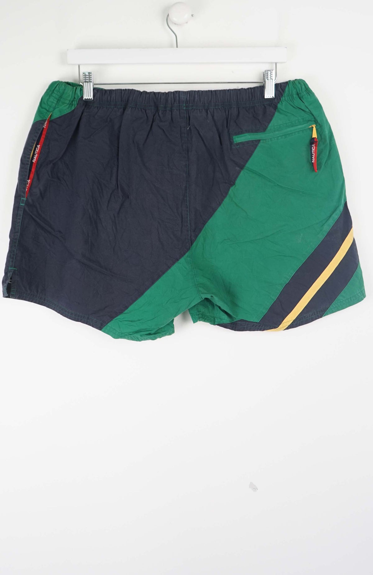 VINTAGE NAUTICA SHORTS W30
