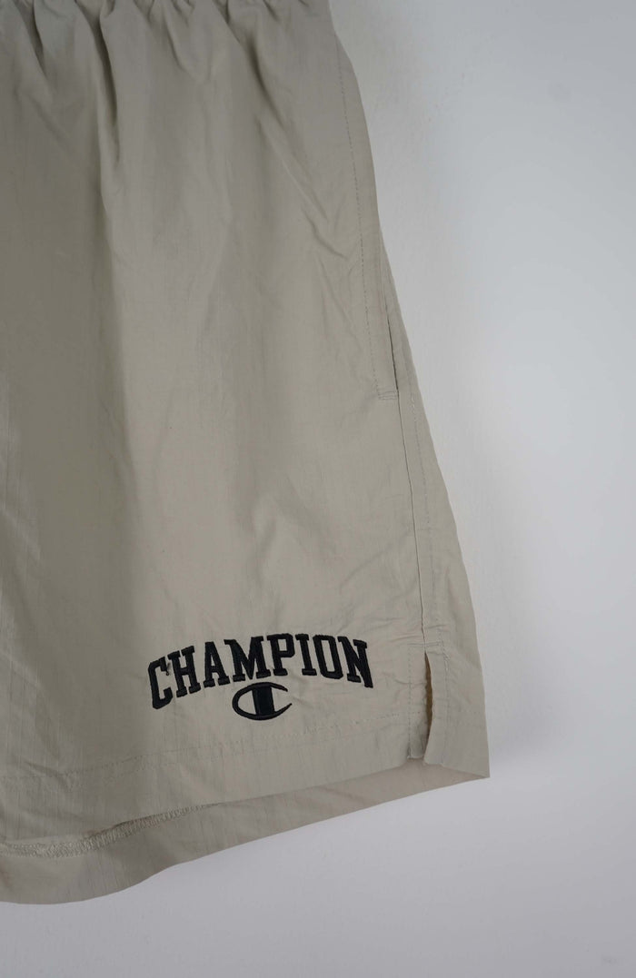 VINTAGE CHAMPION SHORTS W26
