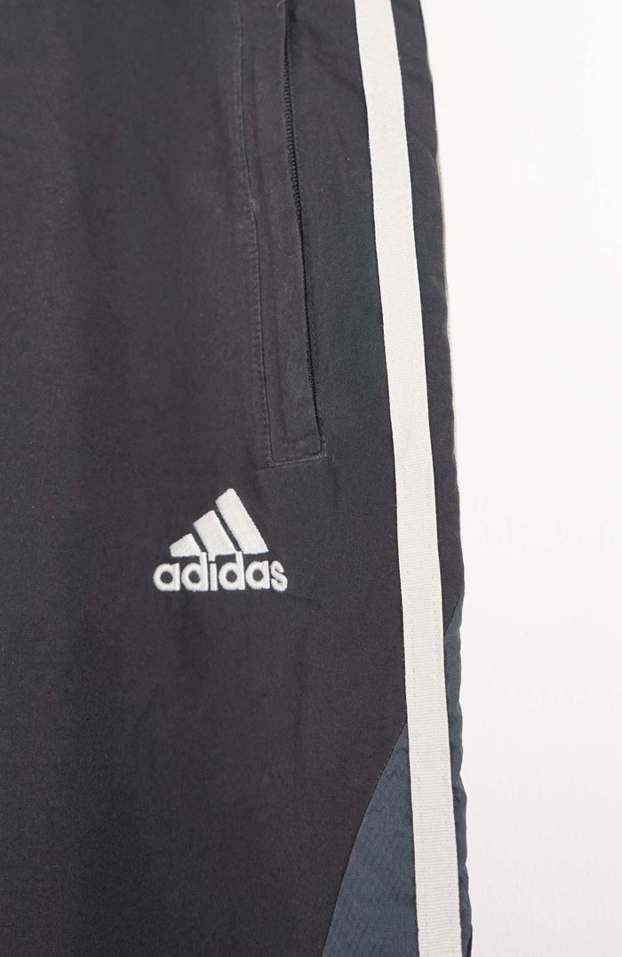 VINTAGE ADIDAS TRACK PANTS (XL)