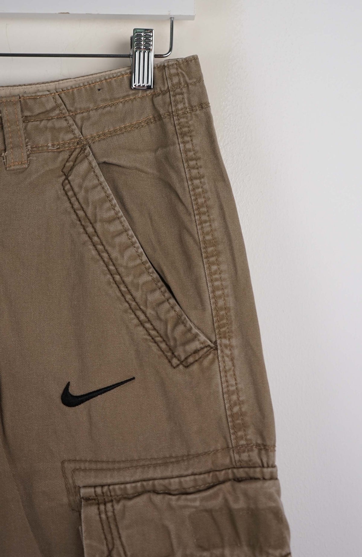 VINTAGE REWORK CARGO SHORTS W28