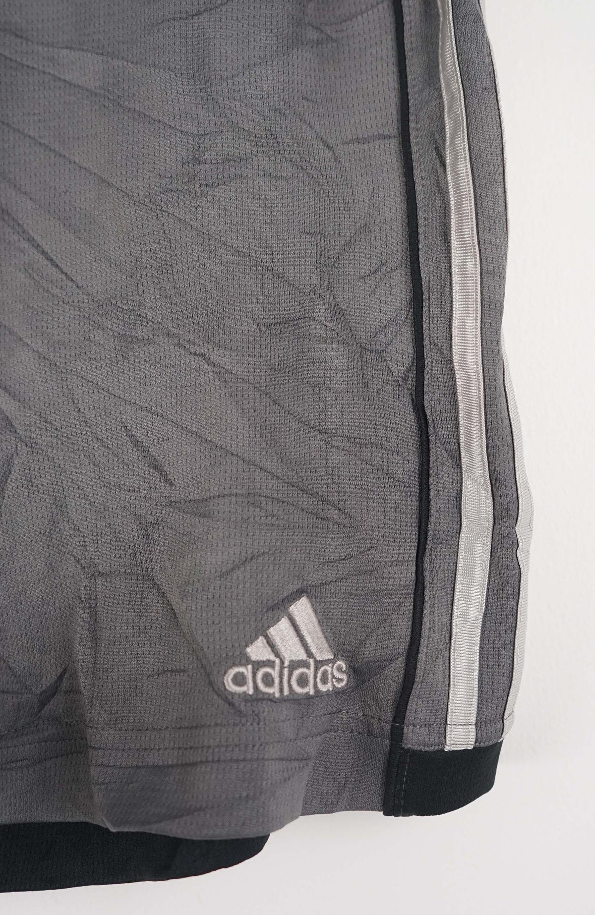 VINTAGE ADIDAS JERSEY SHORTS W28