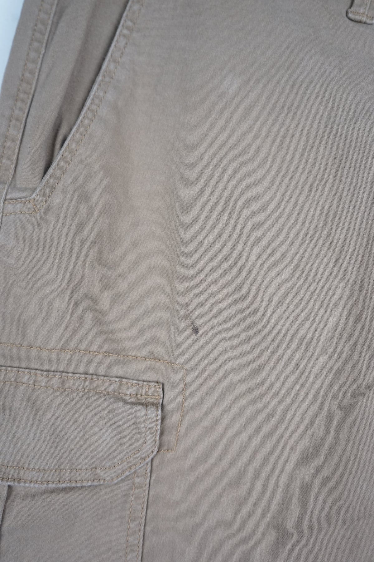VINTAGE REWORK CARGO SHORTS W30