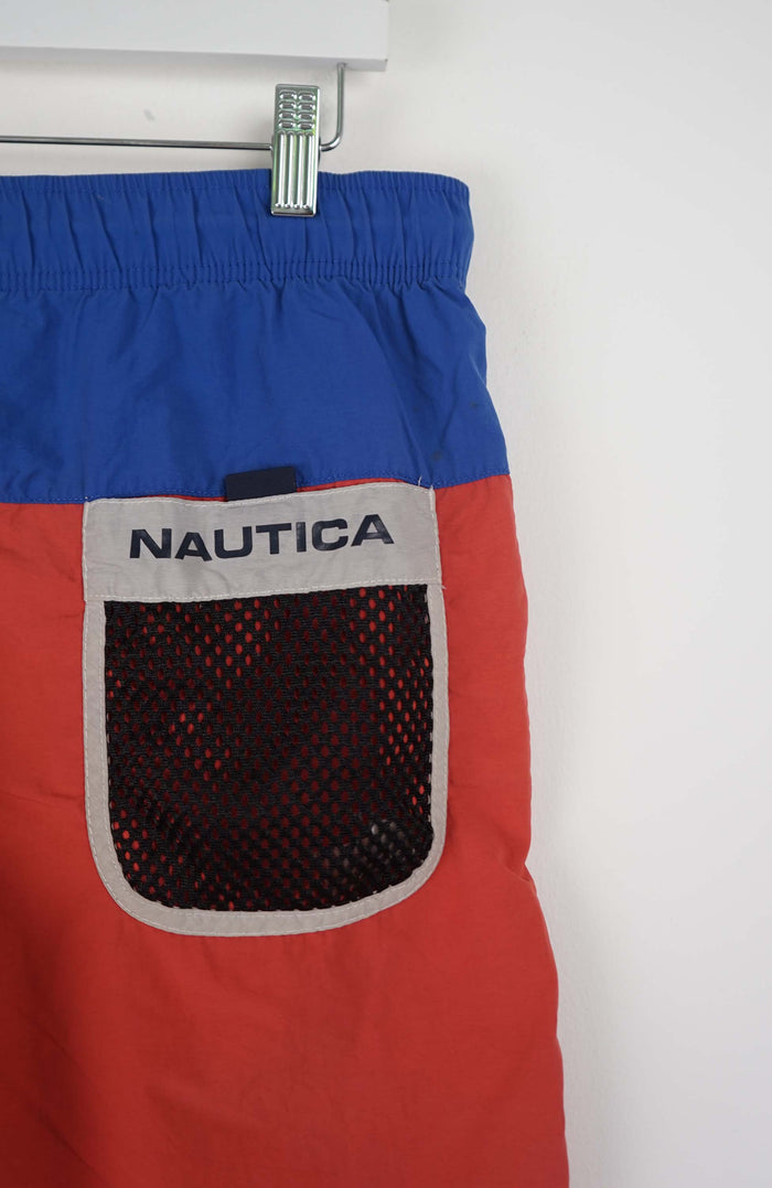 VINTAGE NAUTICA SHORTS W32