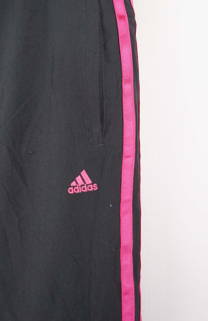 VINTAGE ADIDAS TRACK PANTS (M)