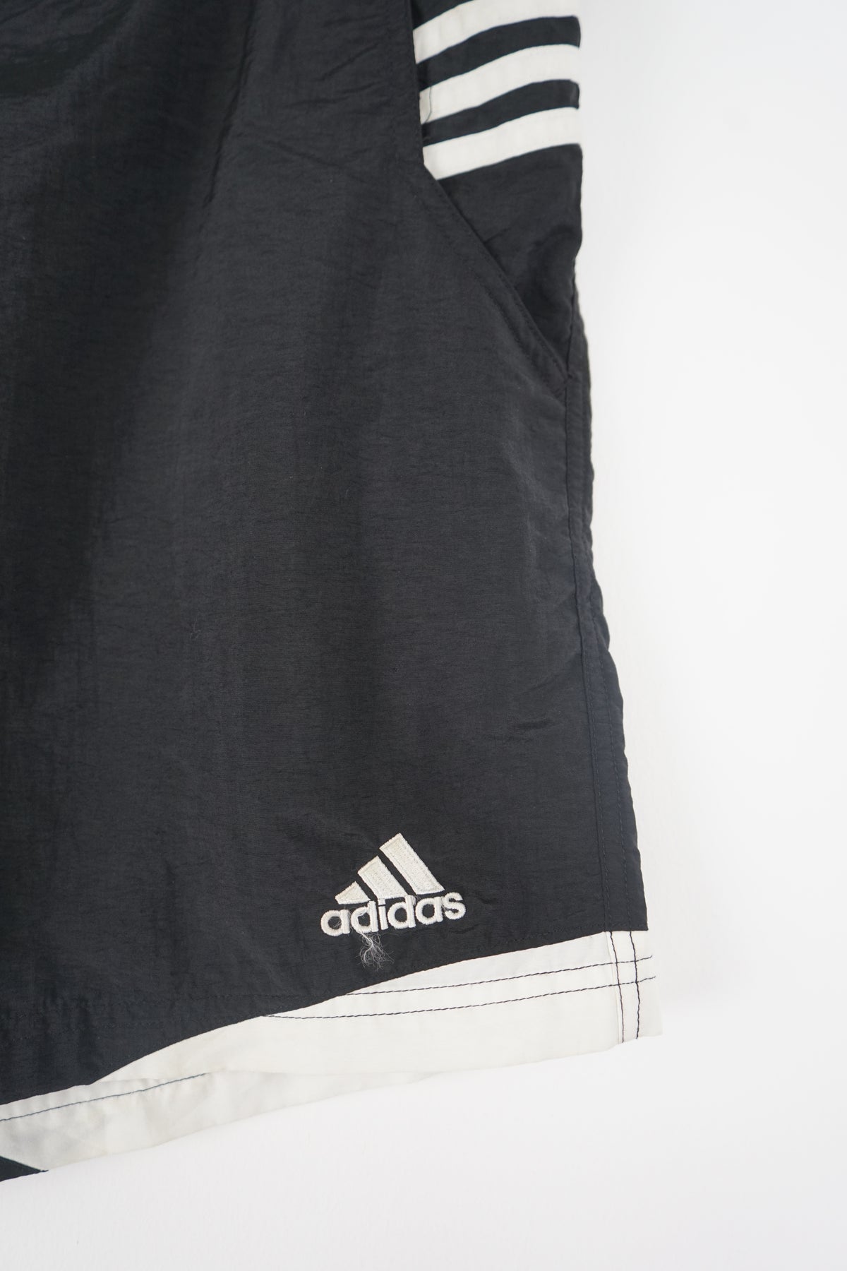 VINTAGE ADIDAS SHORTS W36