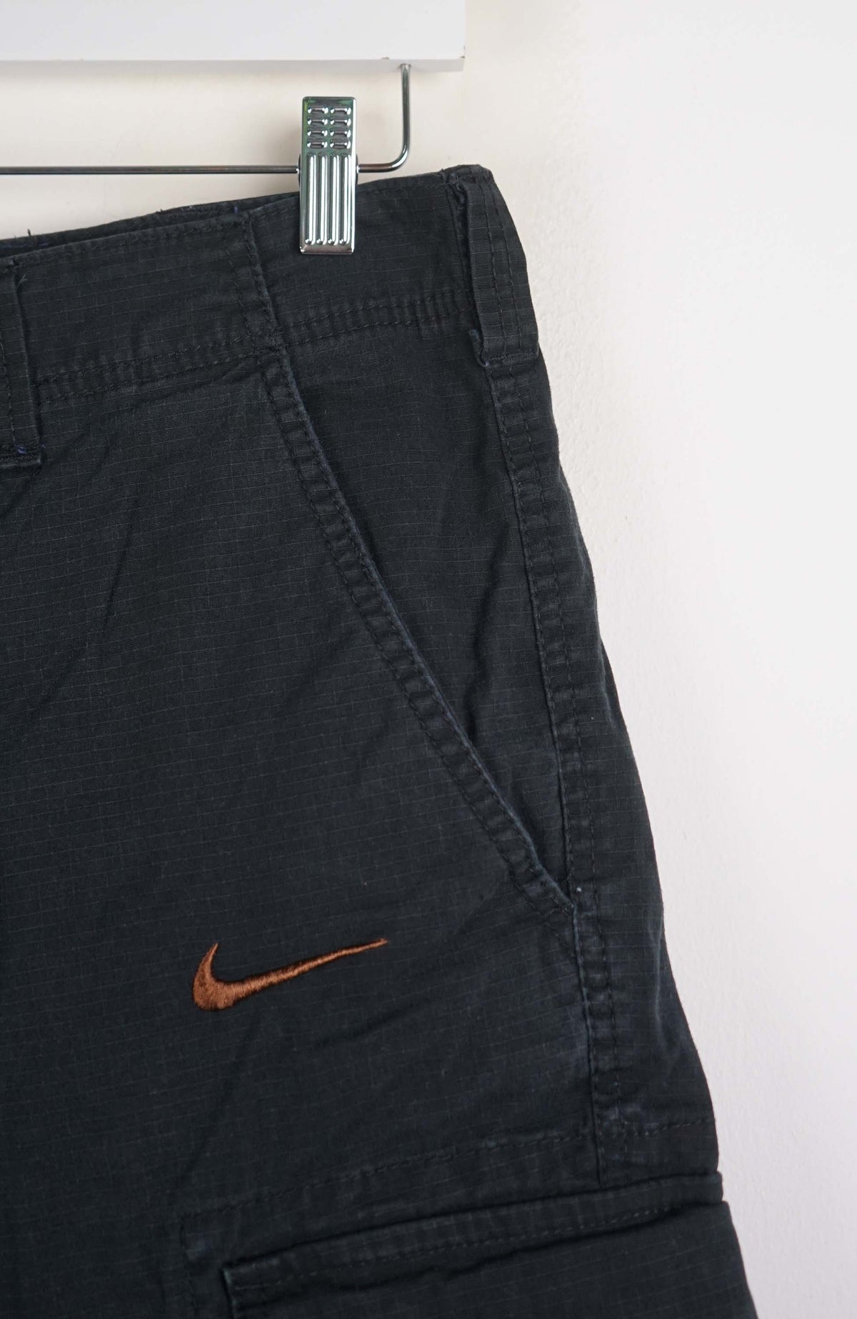 VINTAGE REWORK CARGO SHORTS W30