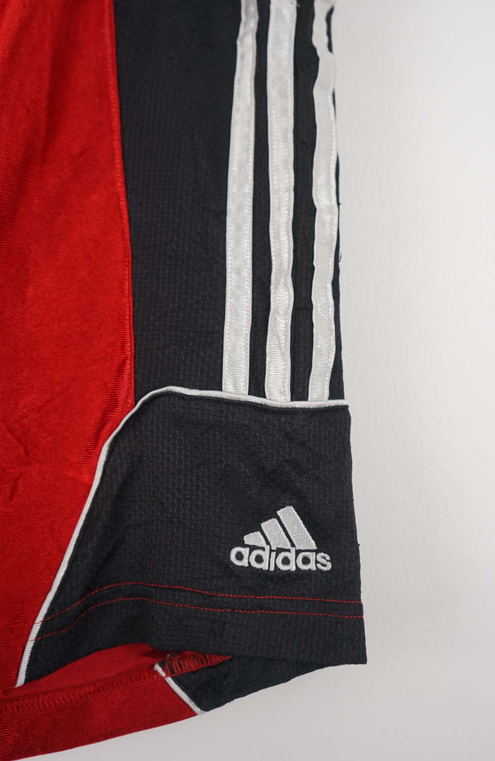 VINTAGE ADIDAS JERSEY SHORTS W26