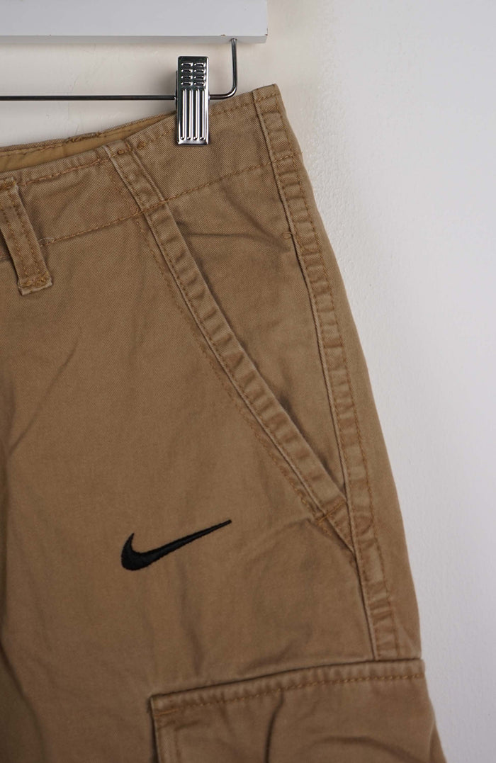 VINTAGE REWORK CARGO SHORTS W29