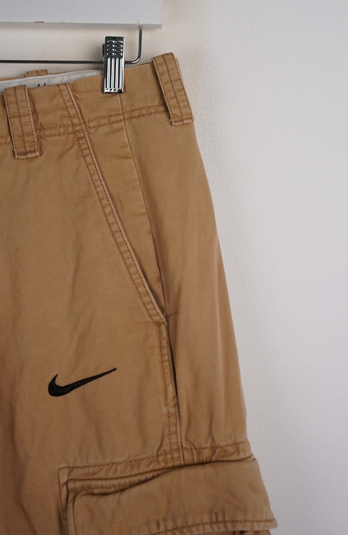VINTAGE REWORK CARGO SHORTS W30