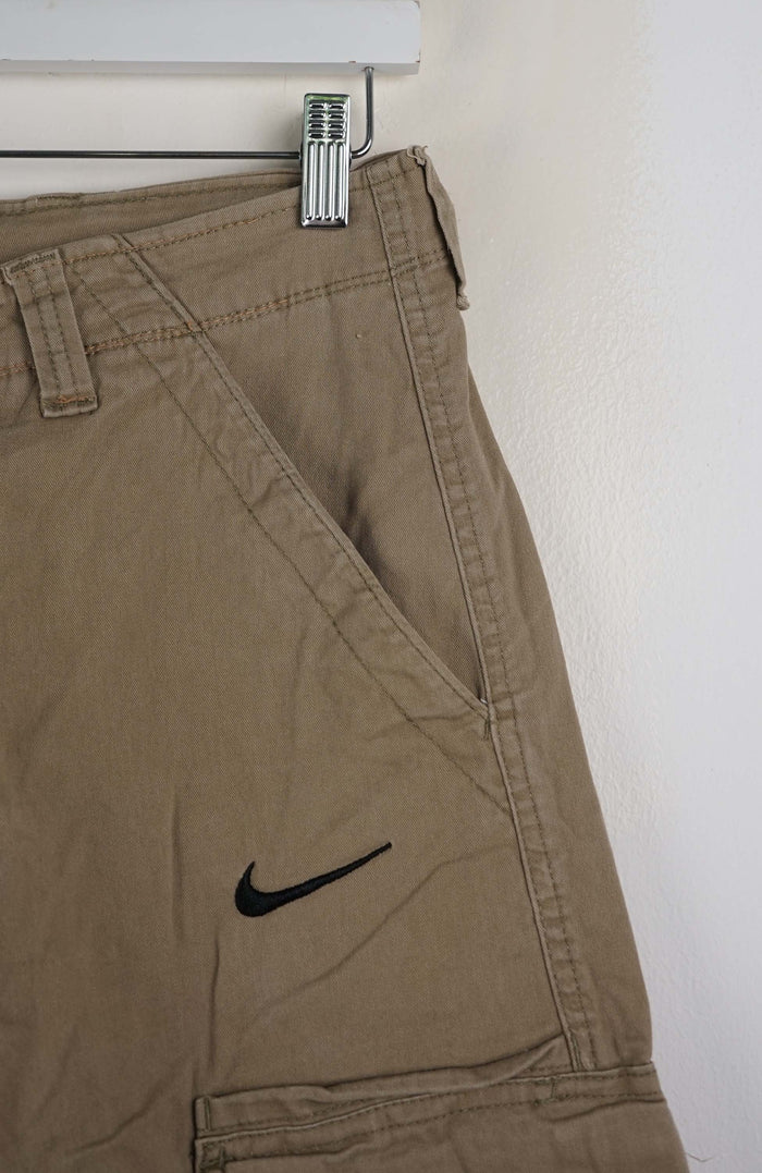 VINTAGE REWORK CARGO SHORTS W30