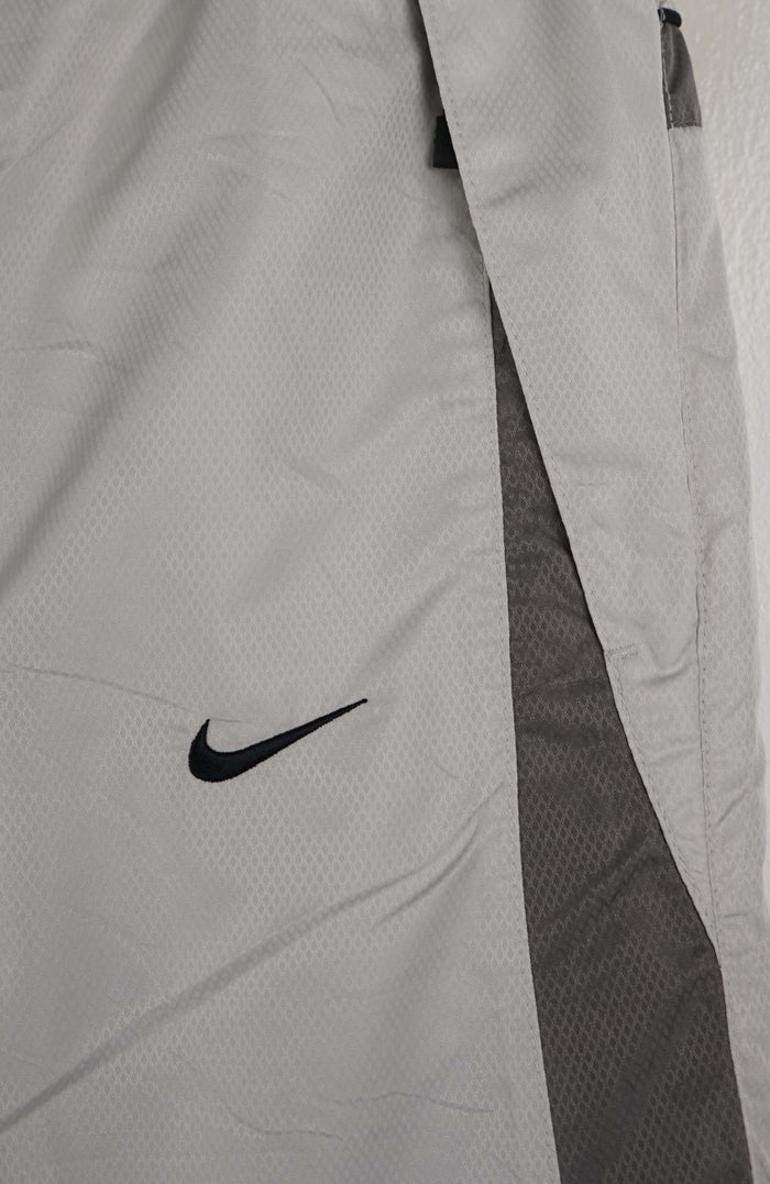 VINTAGE NIKE TRACK PANTS (S)