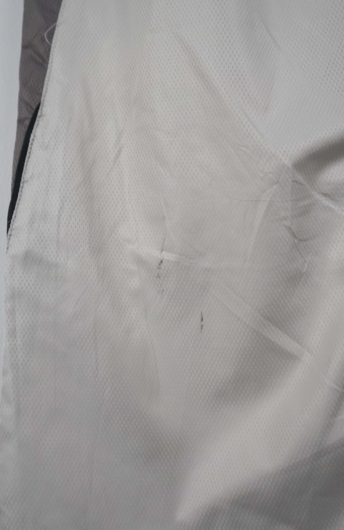 VINTAGE NIKE TRACK PANTS (S)
