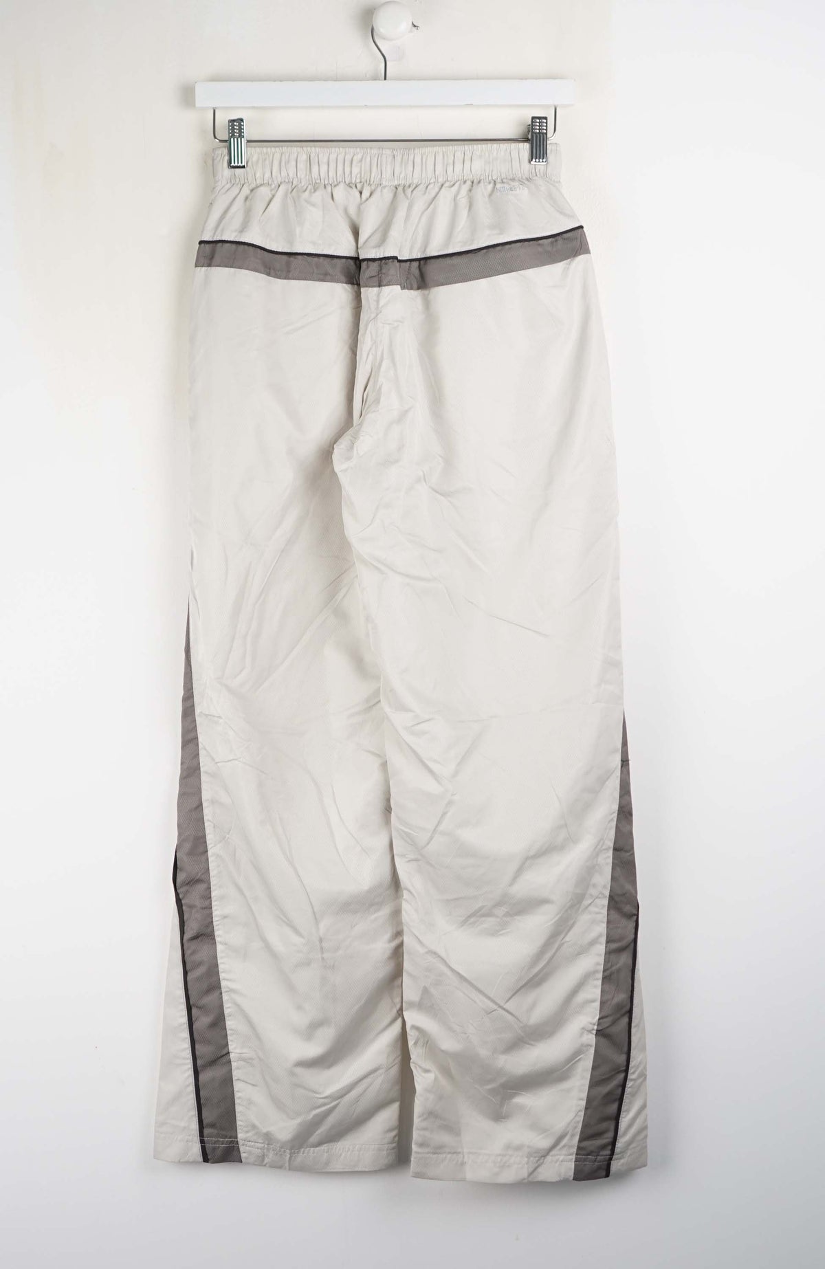 VINTAGE NIKE TRACK PANTS (S)