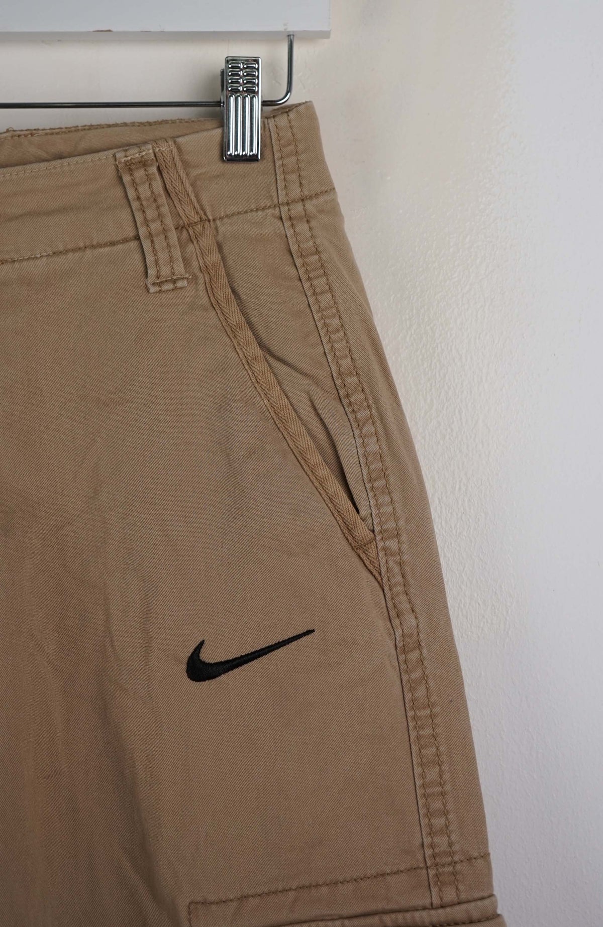VINTAGE REWORK CARGO SHORTS W28